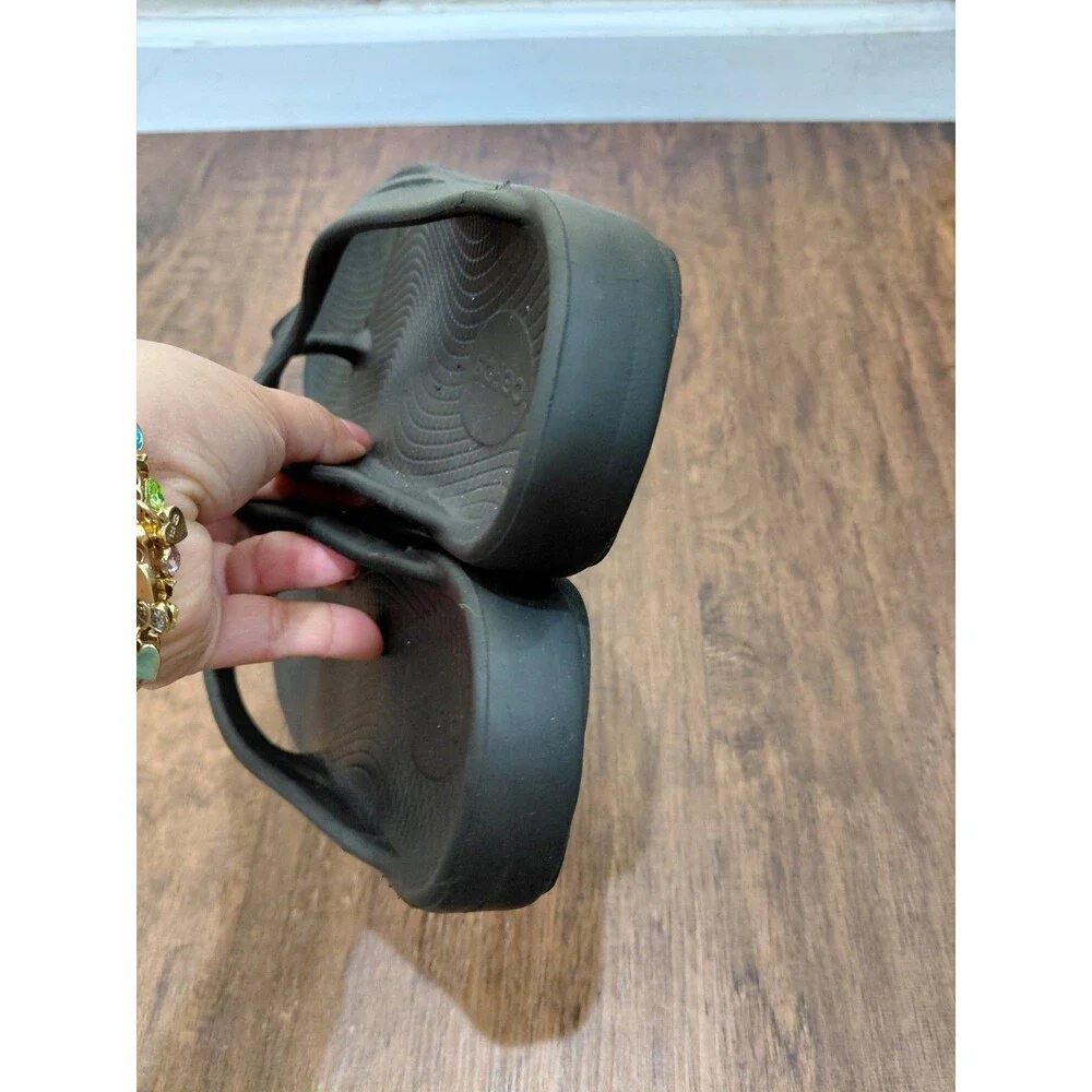 OOFOS OOriginal Recovery Sandals Black Mens 7 Womens Size 9EU Flip Flops Thong